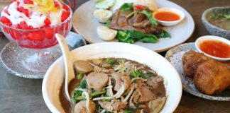 Royal Thai Boat Noodles & Bar